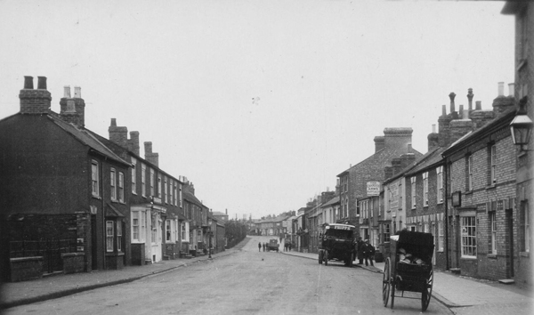 Phipps delivery van outside Chandos Arms